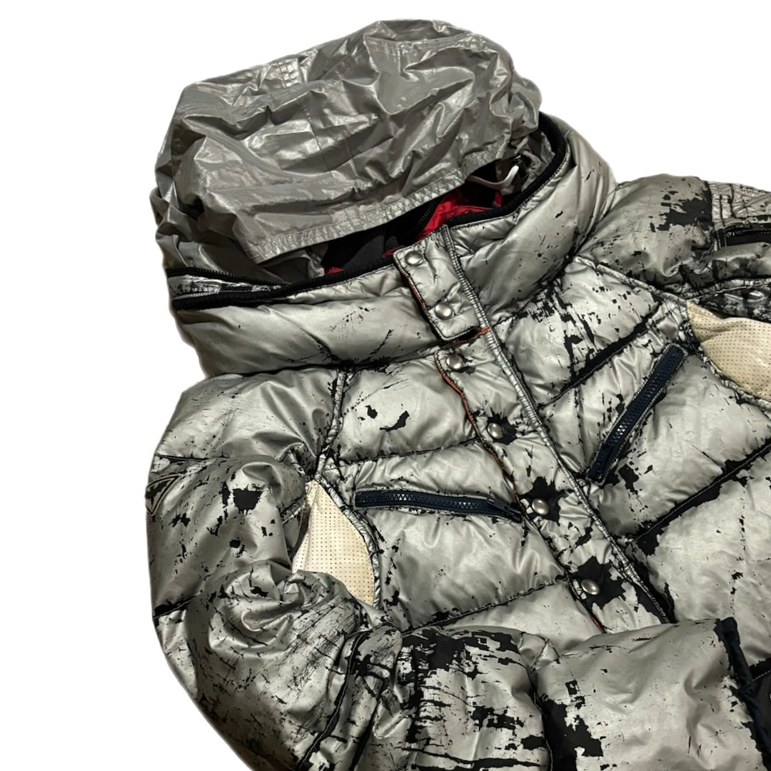 LE GRAND BLEU [ L.G.B ] BONO 5 CRACKED SILVER PUFFER JACKET