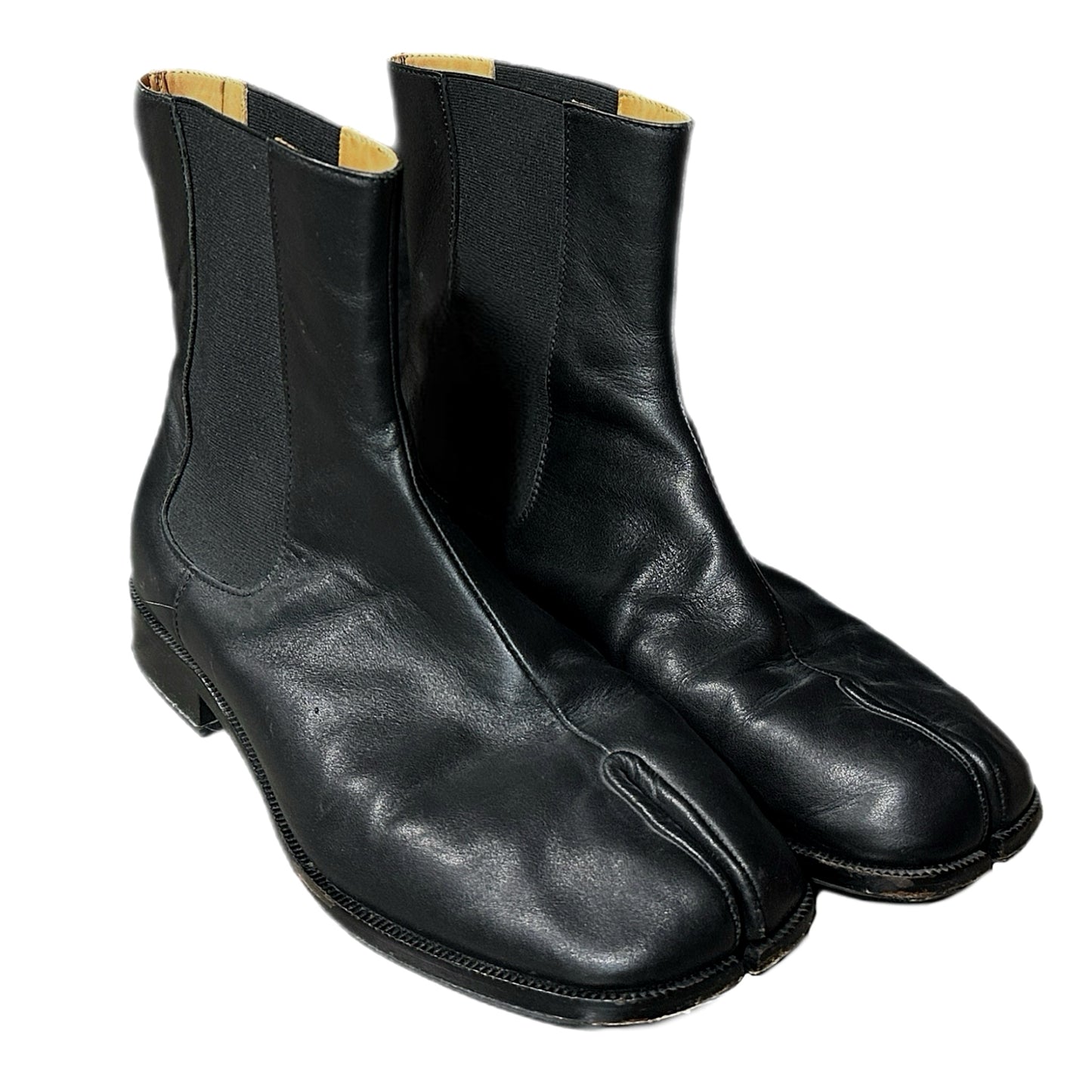 MAISON MARGIELA TABI CHELSEA BOOTS